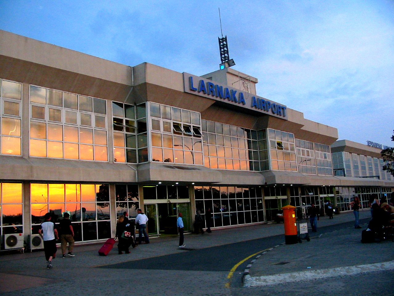 Аэропорт Ларнака