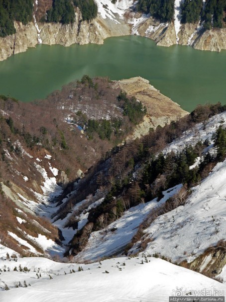 Плотина на реке Куробе — самая высокая плотина Японии Плотина на реке Куробе — самая высокая плотина Японии